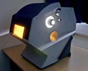 Intuitive Colorimeter device with a viewing window and colour controls