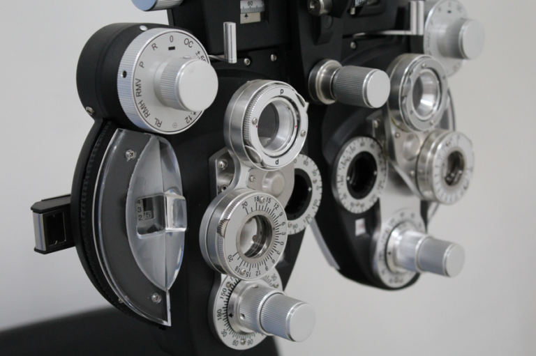 Stages of Diabetic Retinopathy (DR) and vision impairment treatment in Bondi